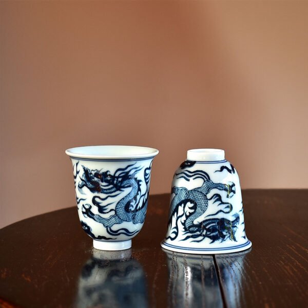 Hand painted Yuan Blue-and-white Dragon Tea Cup