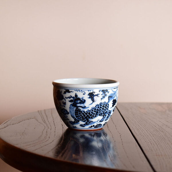 Hand Painted Yuan Blue-and-white Kylin Tea Cup