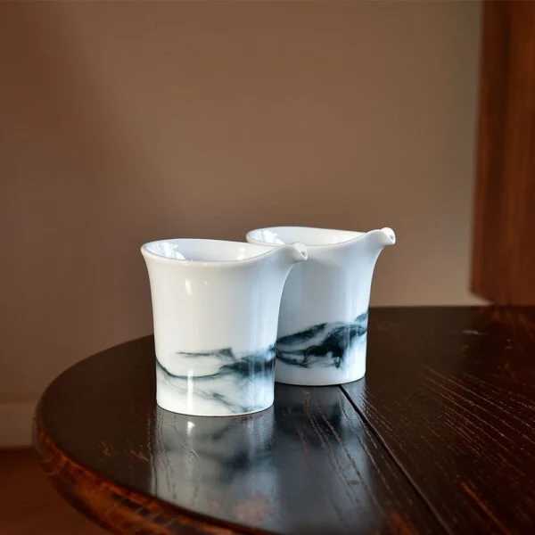 水墨山水公道杯