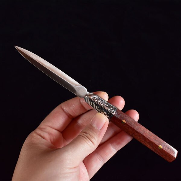The Red Rosewood Tea Knife