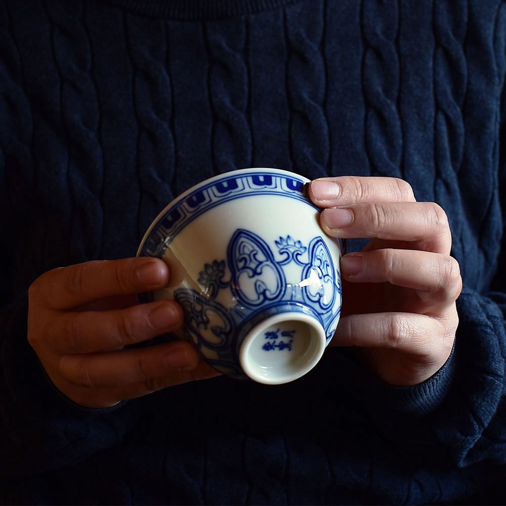Hand Painted Bao Xiang Gaiwan Set - Lotus