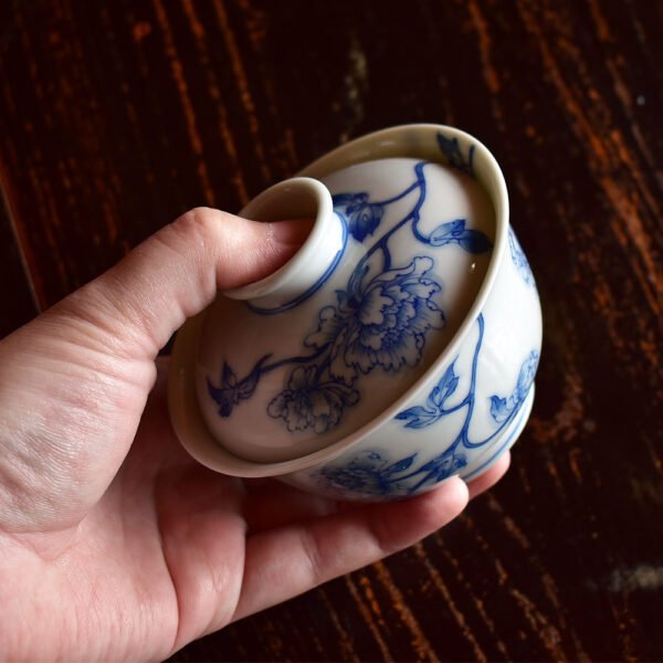 Hand Painted Peony Gaiwan