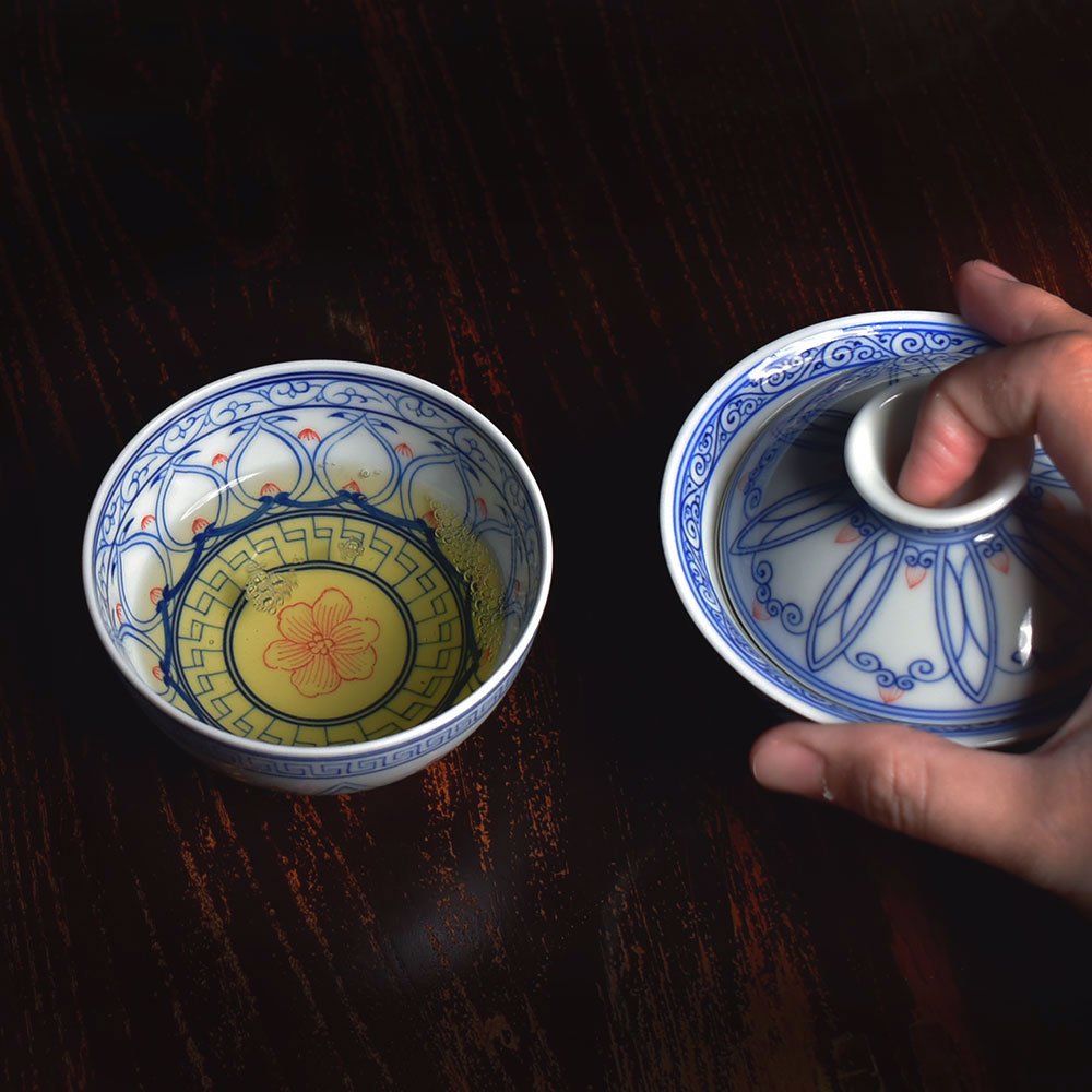 Hand Painted YuanBao Shaped Bao Xiang Gaiwan Set