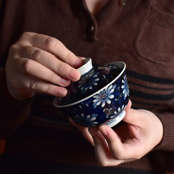 Hand-Painted Sunflower Gaiwan with Matching Tea Tray Set