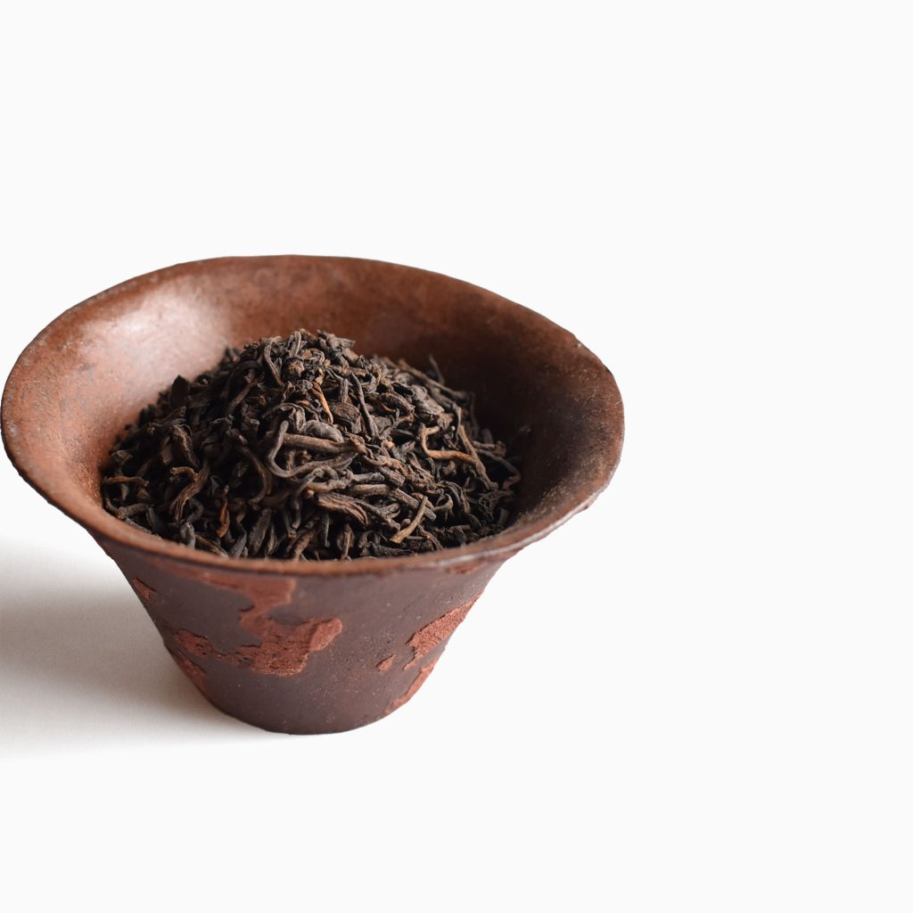 2013年易武麻黑紫芽古树熟普 (散茶)