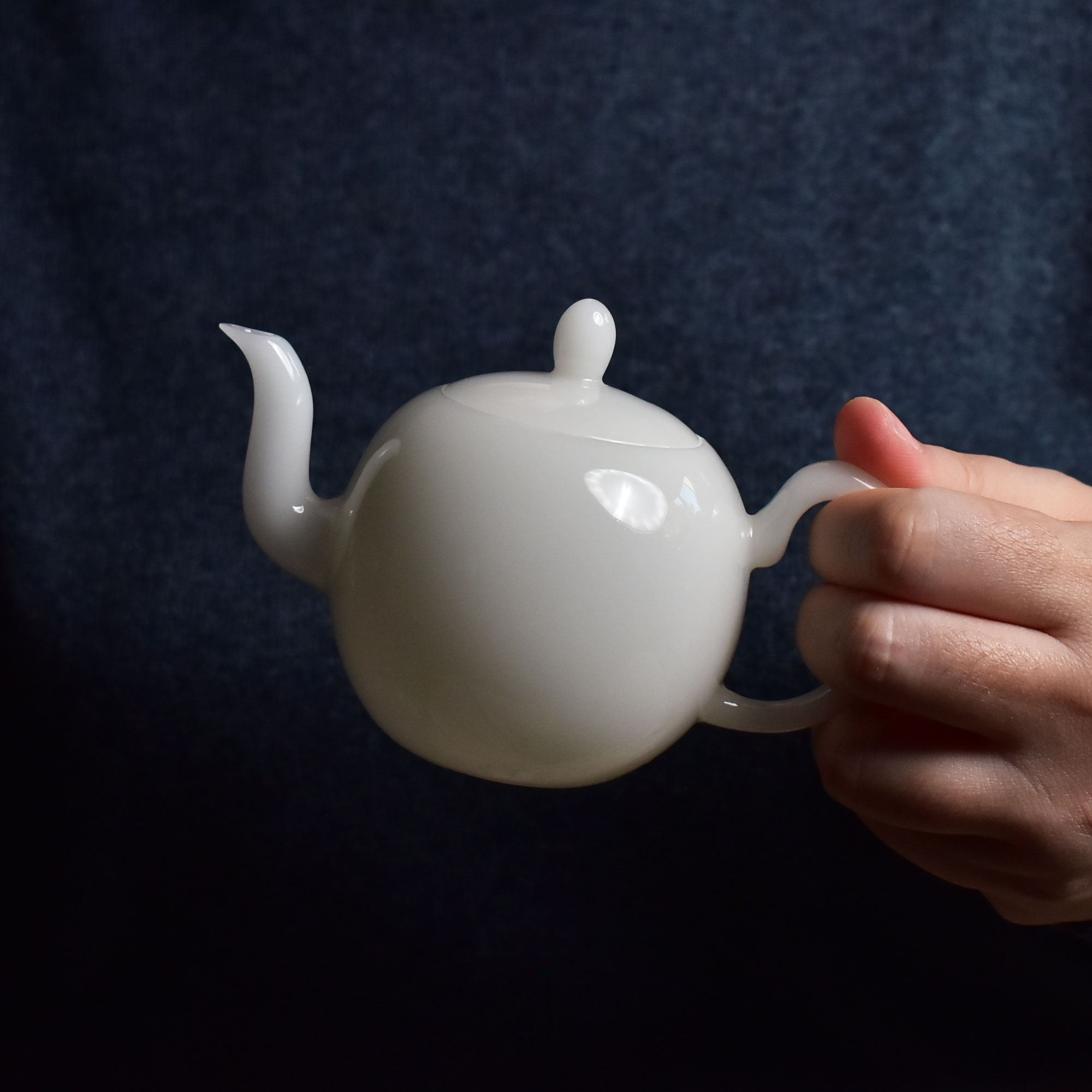 Jade Porcelain Beauty Shoulder Teapot