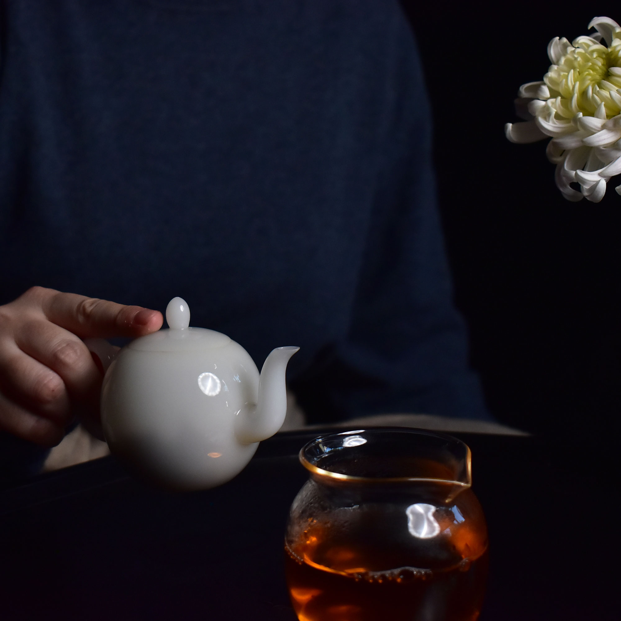 Jade Porcelain Beauty Shoulder Teapot