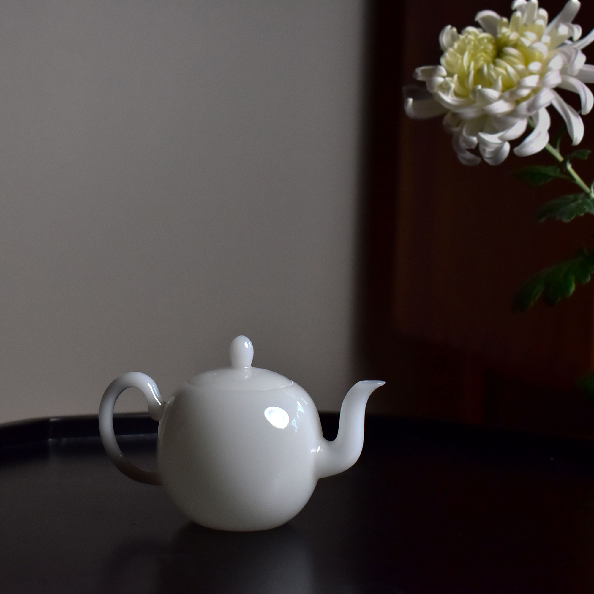 Jade Porcelain Beauty Shoulder Teapot